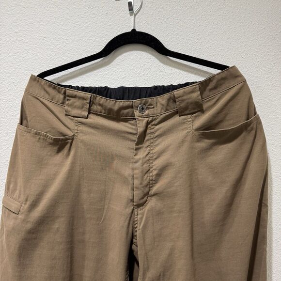 Duluth Trading Dry on the Fly Carpenter Pant Men LARGE x34 Tan Outdoor Stretch - Picture 2 of 8